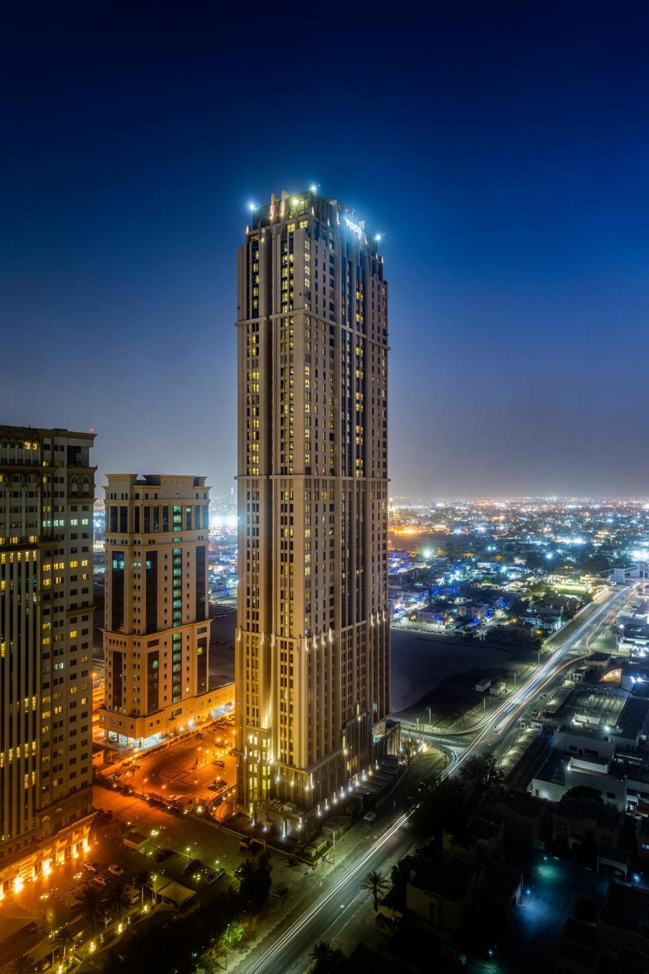 Voco West Bay By Ihg Hotel