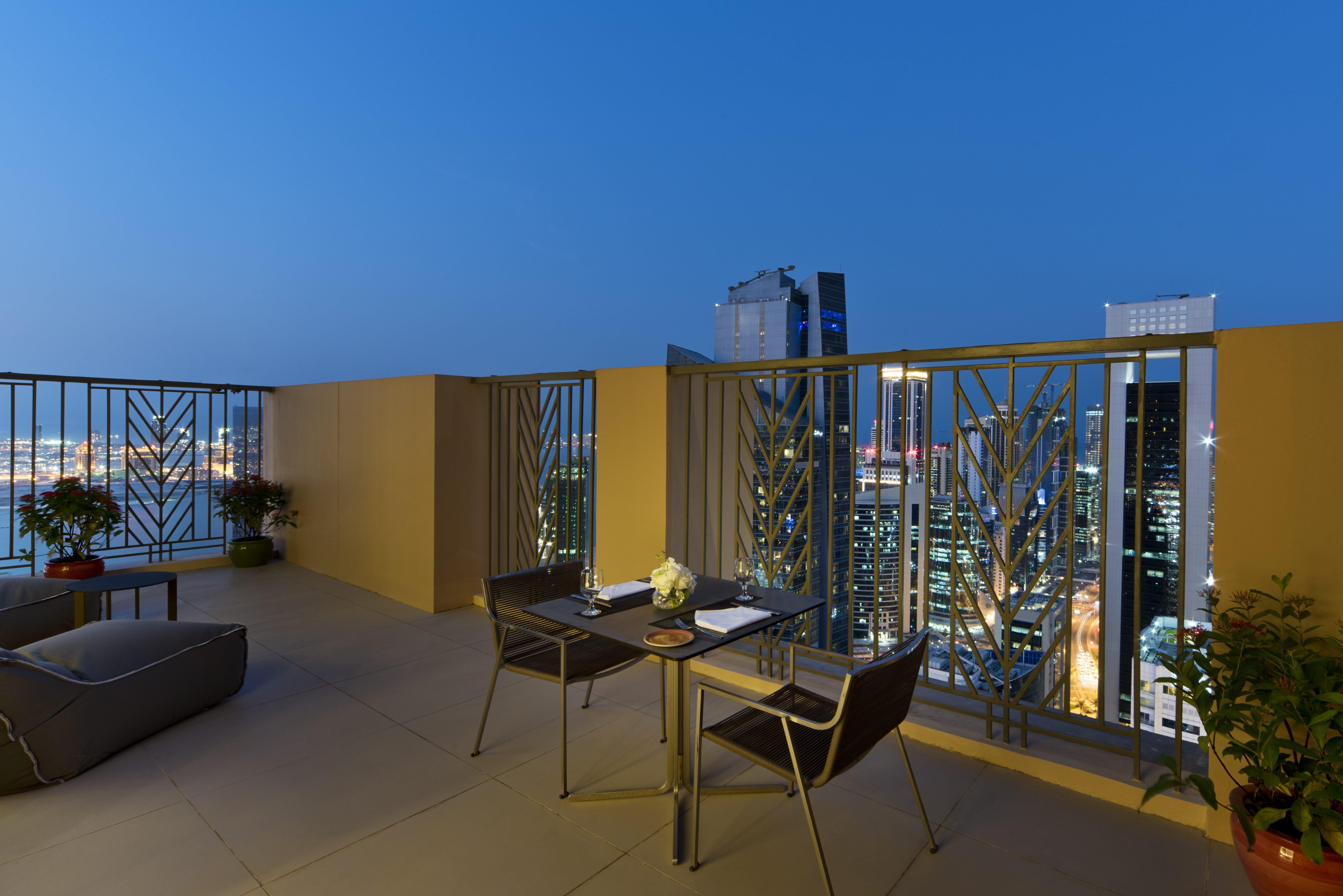 Hotel Voco Doha West Bay Suites By Ihg